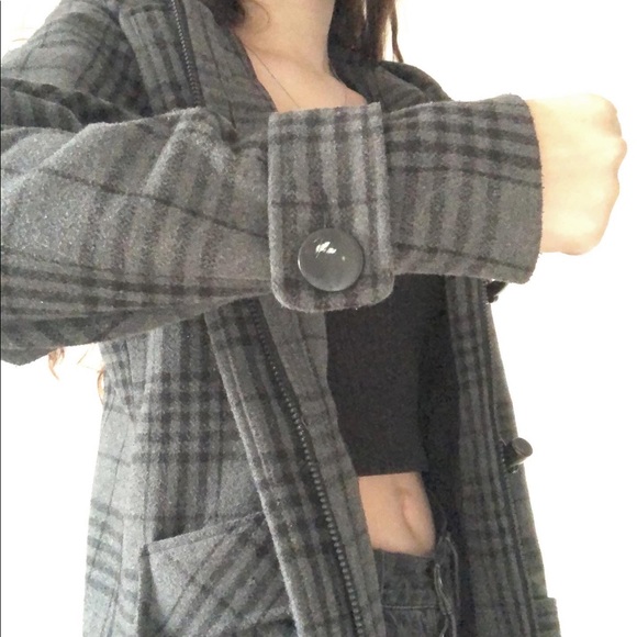 Grey plaid coat - Picture 5 of 6
